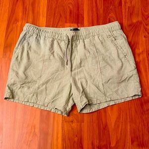 ASOS Design Women’s Linen Shorts 2XL
